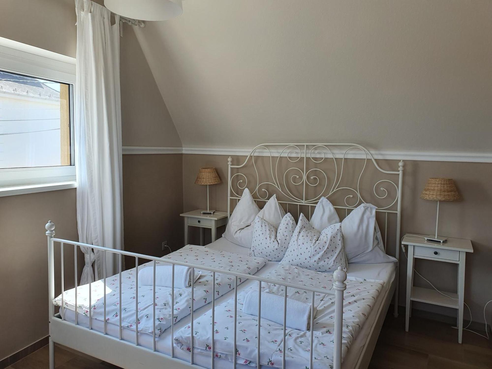 Bed and Breakfast Huber Panzio Fertőrákos Exteriér fotografie